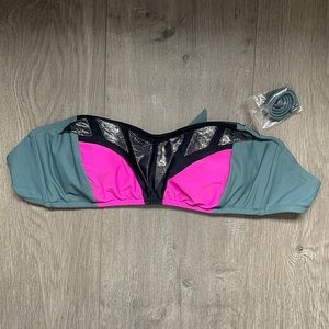 Xhilaration Medium Bikini Top